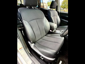 Subaru Legacy thumbnail
