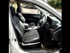 Subaru Legacy thumbnail