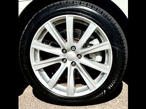 Subaru Legacy thumbnail
