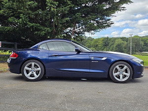 BMW Z4 thumbnail