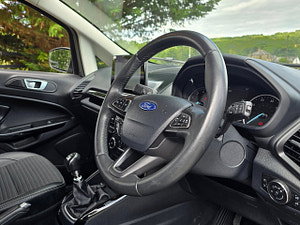 Ford EcoSport thumbnail