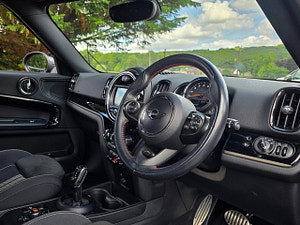 MINI Countryman thumbnail