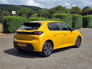Peugeot 208 thumbnail