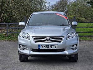 Toyota RAV4 thumbnail