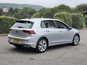 Volkswagen Golf thumbnail