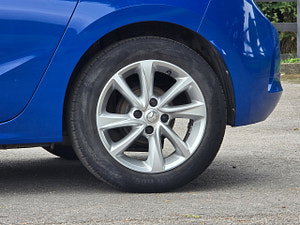 Vauxhall Corsa thumbnail