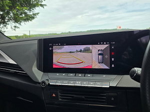 Vauxhall Astra thumbnail