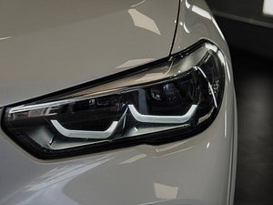 BMW X5 thumbnail