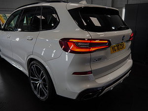 BMW X5 thumbnail