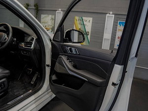 BMW X5 thumbnail