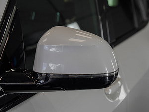 BMW X5 thumbnail