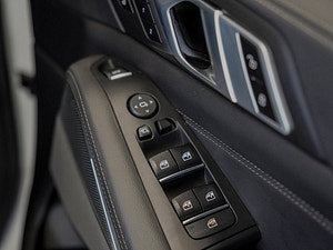 BMW X5 thumbnail