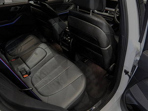 BMW X5 thumbnail