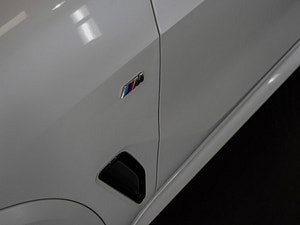 BMW X5 thumbnail
