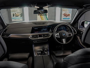 BMW X5 thumbnail