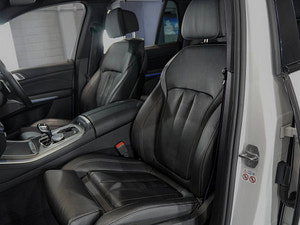 BMW X5 thumbnail