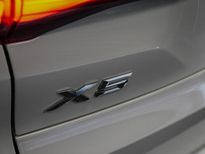 BMW X5 thumbnail