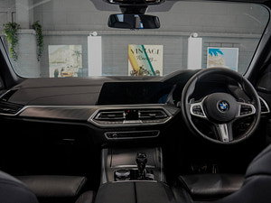 BMW X5 thumbnail