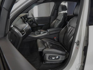 BMW X5 thumbnail