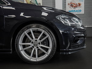 Volkswagen Golf thumbnail