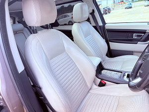 Land Rover Discovery Sport thumbnail