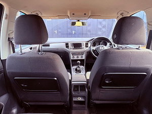 Volkswagen Golf SV thumbnail