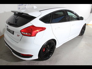 Ford Focus thumbnail