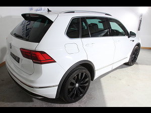 Volkswagen Tiguan thumbnail