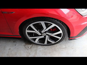 Volkswagen Golf thumbnail