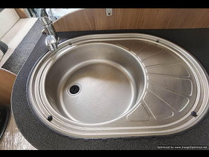 Auto-trail Tracker FB thumbnail