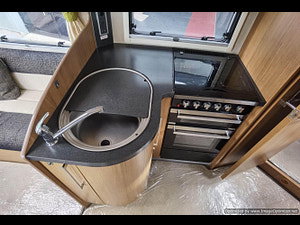 Auto-trail Tracker FB thumbnail