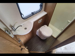 Auto-trail Tribute t-715 thumbnail