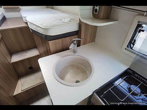 Swift Escape 684 thumbnail