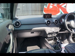Audi A1 thumbnail