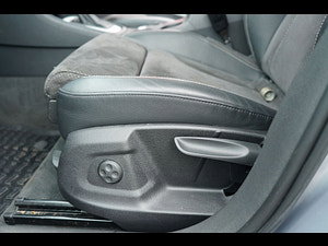 Audi Q3 thumbnail