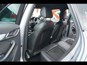 Audi Q3 thumbnail