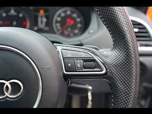 Audi Q3 thumbnail