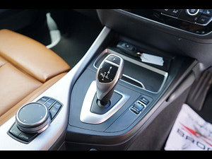 BMW 1 Series thumbnail