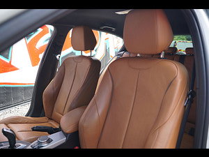 BMW 1 Series thumbnail
