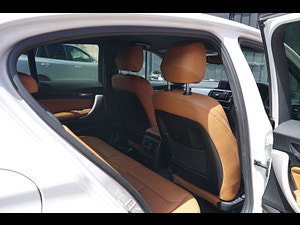 BMW 1 Series thumbnail