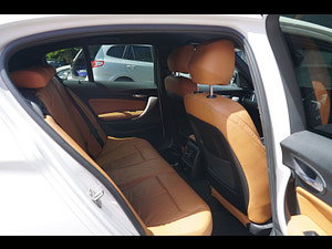 BMW 1 Series thumbnail
