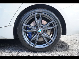 BMW 1 Series thumbnail