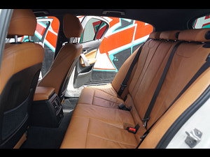 BMW 1 Series thumbnail