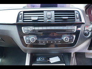 BMW 1 Series thumbnail