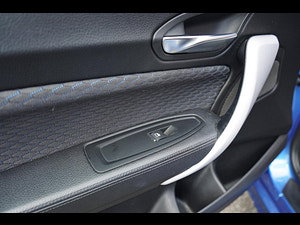 BMW 2 Series thumbnail
