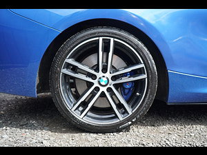 BMW 2 Series thumbnail