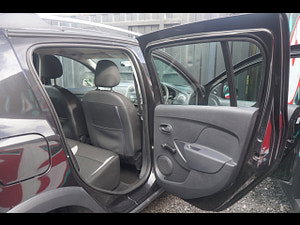 Dacia Sandero Stepway thumbnail