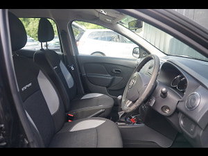 Dacia Sandero Stepway thumbnail