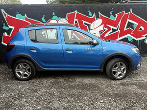 Dacia Sandero Stepway thumbnail