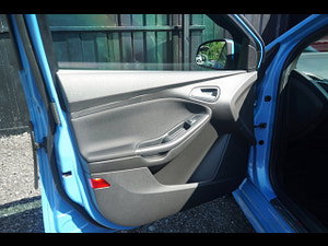 Ford Focus thumbnail
